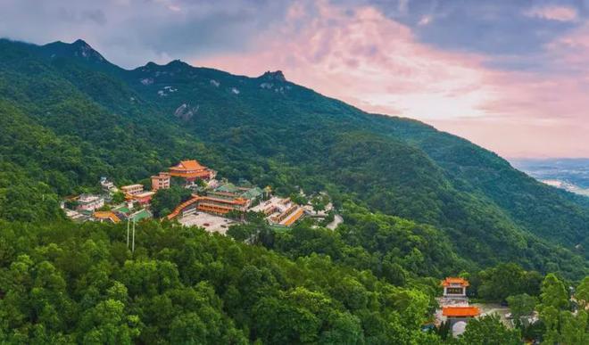 城市适合久住物价合理环境倍舒服马竞合作伙伴退休后首选5座旅居(图3)