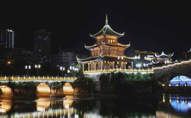 城市适合久住物价合理环境倍舒服马竞合作伙伴退休后首选5座旅居(图18)